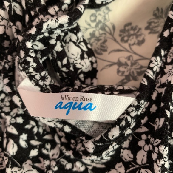 La Vie en Rose swimsuit cover up - Picture 8 of 8